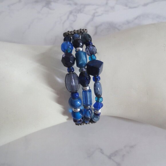 NWOT Artisan Handmade Dark Blue Navy Adjustable Comfortable Stretch Bracelet - Picture 1 of 4